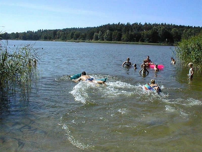 Finnhaussiedlung Am Garder See Lohmen  المظهر الخارجي الصورة